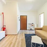 Elegante Con Terrazzo - Parcheggio Gratuito Privato & Wifi *