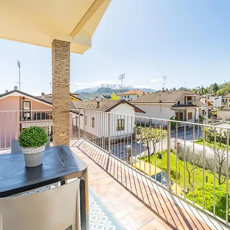 Apartmán Elegante Con Terrazzo - Parcheggio Gratuito Privato & Wifi *
