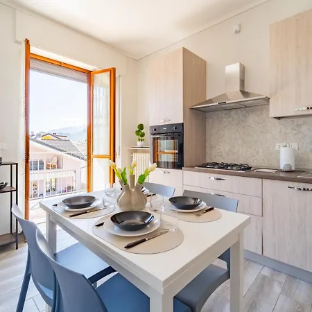 Elegante Con Terrazzo - Parcheggio Gratuito Privato & Wifi * Borgo San Dalmazzo