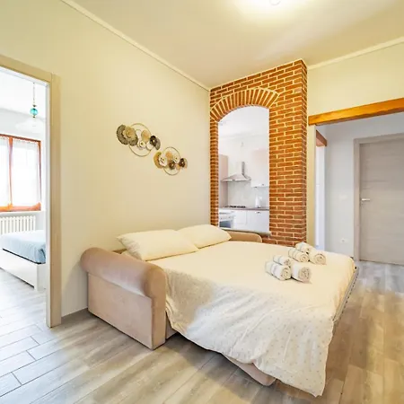 Elegante Con Terrazzo - Parcheggio Gratuito Privato & Wifi *